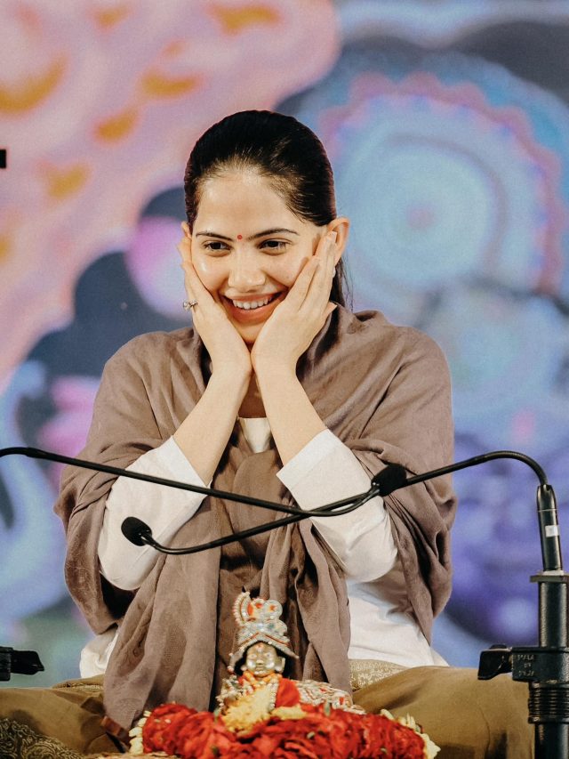 স্বাবলম্বী হবে সন্তান, বাবা-মায়েদের জন্য জয়া কিশোরীর টিপস