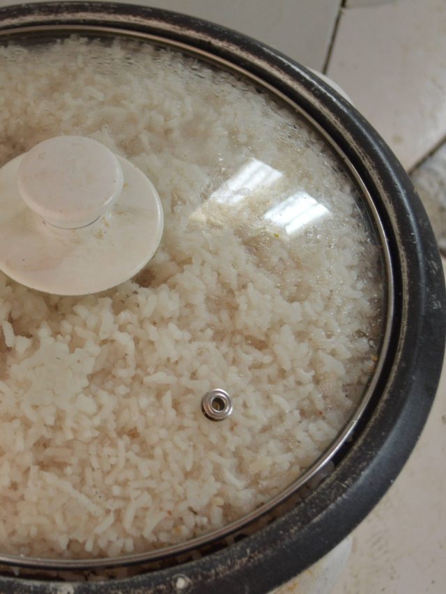 কুকারের ঢিলে রাবার বাড়িতেই টাইট দিন, ৪ ট্রিক সবার শিখে রাখা জরুরি