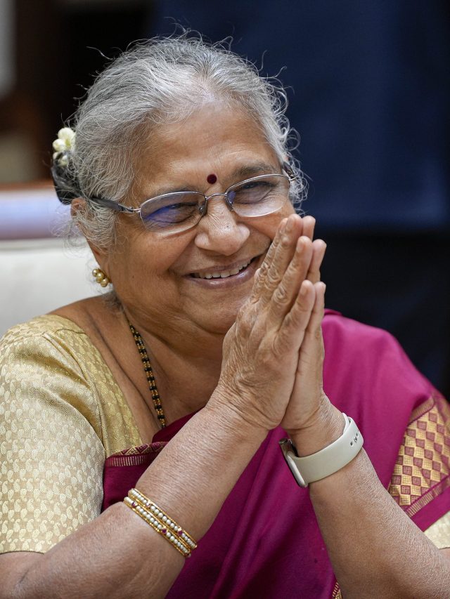 ভবিষ্যতে কোটিপতি দেখতে চান সন্তানকে? সুধা মূর্তি দিলেন সাফল্যের টিপস