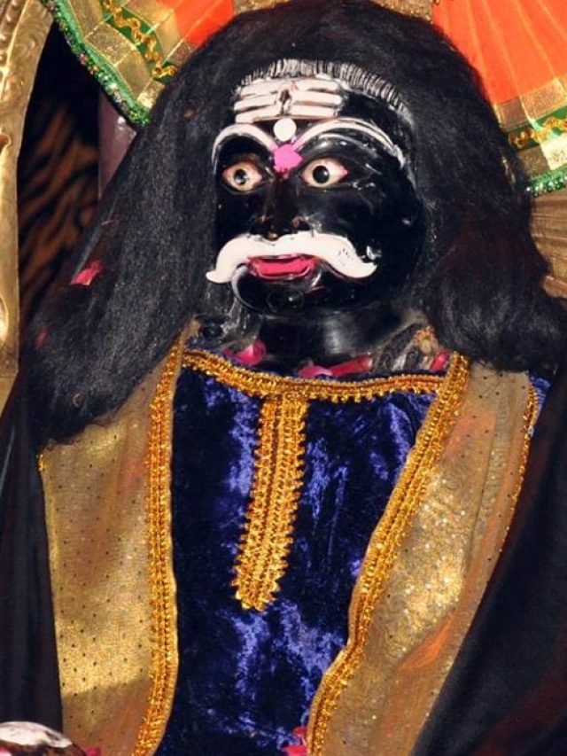 এসব অভ্যাসে রুষ্ট হন শনিদেব, বিপদ এড়াতে বদলানো জরুরি