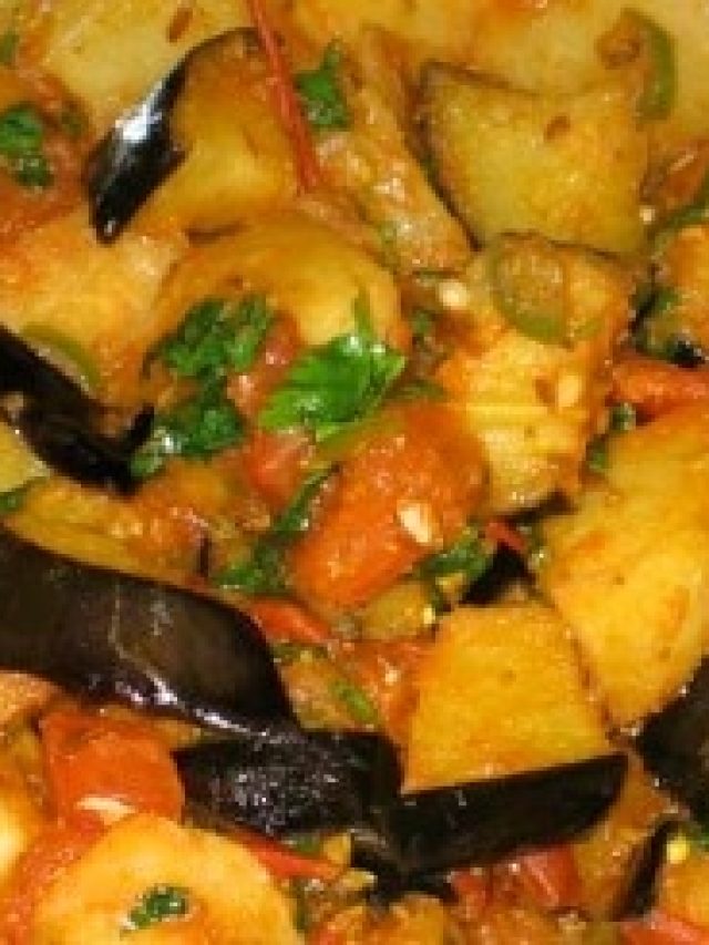 এই ফোড়ন দিলেই ব্যাপক টেস্টি হবে আলু-বেগুনের ঝোল