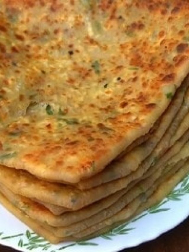 এই মশলা শুধু মেশান, তাতেই মুচমুচে হবে আলুর পরোটা