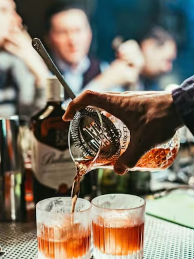 সপ্তাহে কতটা মদ খেলে ক্ষতি হয় না? উত্তর দিলেন লিভারের ডাক্তার