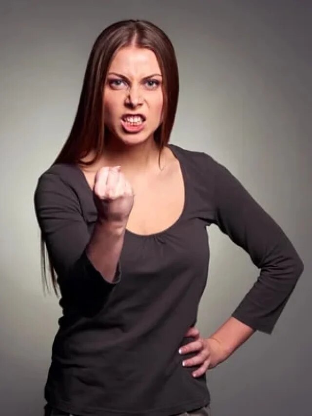 খুব রাগ হচ্ছে কারোর ওপর? নিজেকে শান্ত রাখার ৮ উপায়