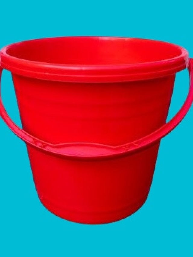 বাথরুমে লাল রঙের বালতি-মগ, জানেন কীসের ইঙ্গিত এটা?