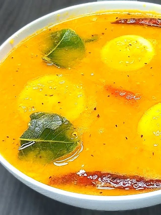 গন্ধেই জুড়িয়ে যাবে প্রাণ, সাধারণ এই ডালই শো স্টপার দুপুরের খাবারে