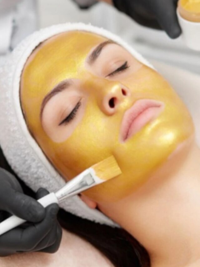 তাপে মুখ পুড়েছে? প্রাকৃতিক উপাদানে ঘরেই বানান গোল্ড ফেসিয়াল