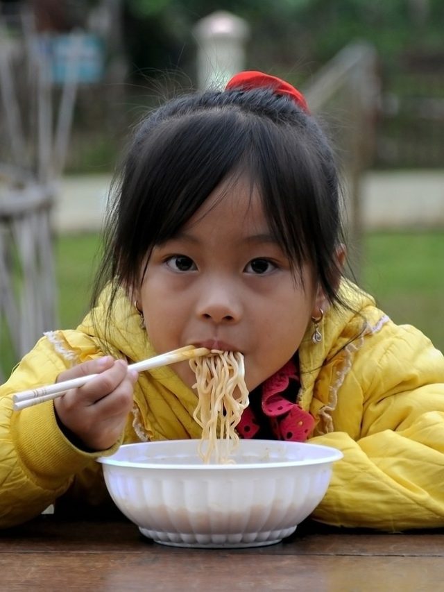 রোজ  নুডলস ছাড়া রোচে না? অজান্তেই কিন্তু বাসা বাঁধছে মারাত্মক রোগ