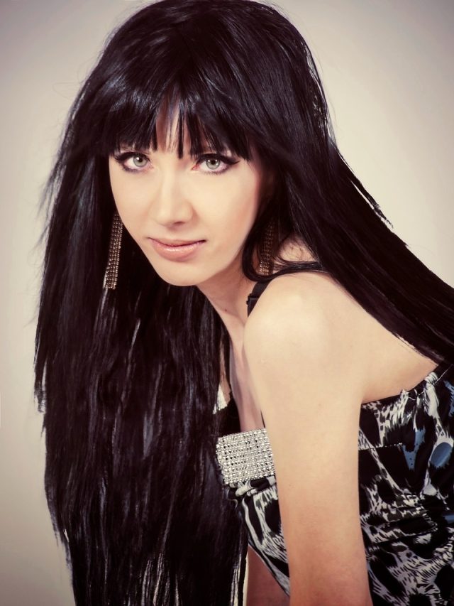 কালার-মেহেন্দি-ডাই কিছুই লাগবে না, এই সহজ উপায়েই কালো হবে চুল