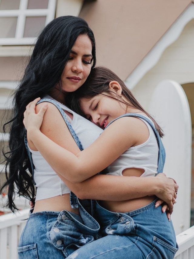 সন্তান সবেতেই ফার্স্ট হবে, কানে কানে দিন এই 'মন্ত্র'