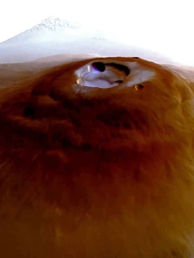 'Water frost on the equator of Mars:' ESA discovers unexpected phenomenon on red planet's largest volcanic area    