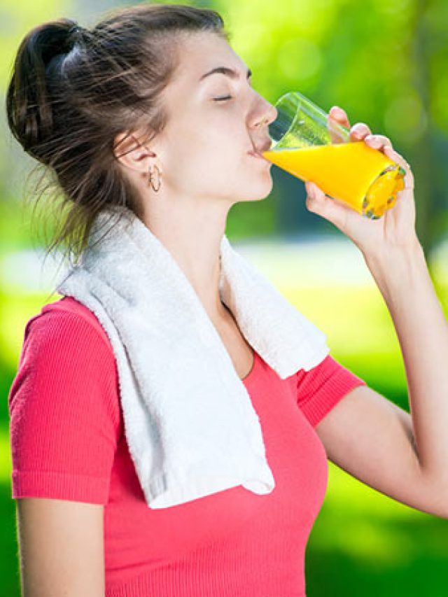 ঝুলে পড়া চামড়া হবে টানটান, বুড়িয়ে যাওয়ার আগেই খান এই পানীয়