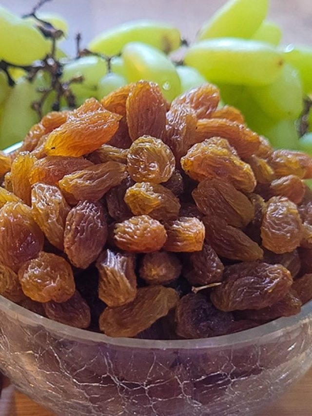 দু-একটা কিশমিশ হলেই হবে, লোকে চিনতে পারবে না আপনাকে