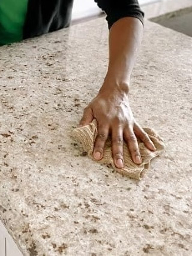 বাপবাপ বলে উঠবে রান্নাঘরের তেল চিটচিটে দাগ, কীভাবে?