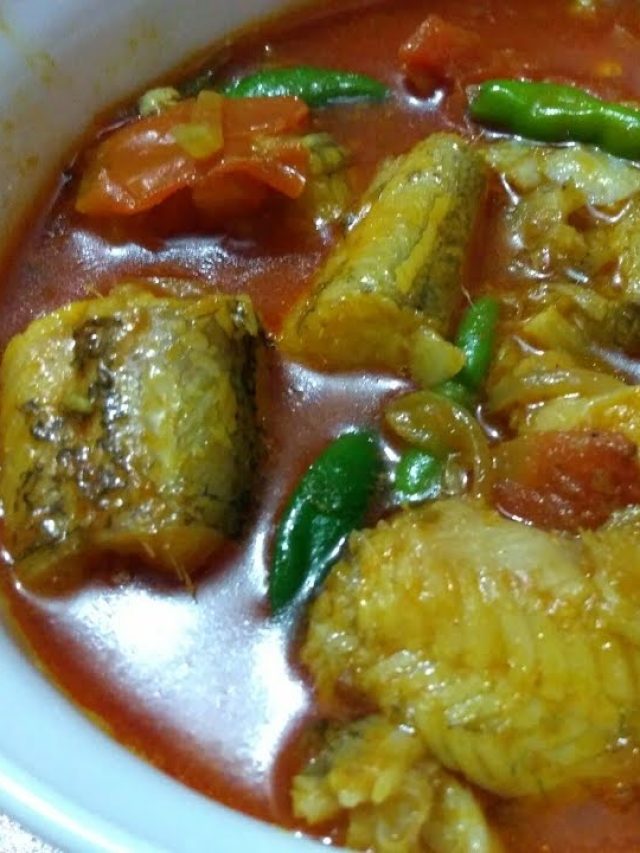 মাছ থাকবে একেবারে আস্ত, গোটা গোটা লোটে এভাবে রাঁধুন