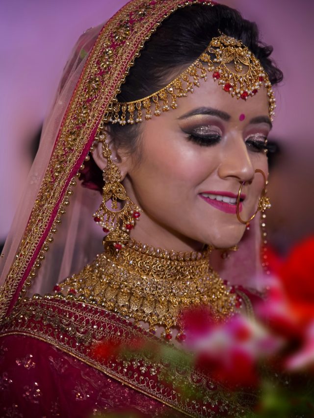 পার্লারের খরচ বাঁচবে, এই টিপস মেনে নিজেই করুন ব্রাইডাল মেকআপ