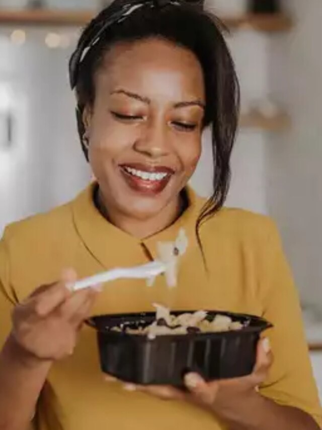 প্লাস্টিক বক্স ক'বার ব্যবহার করা যায়? কেনার সময় দেখুন এই কোড