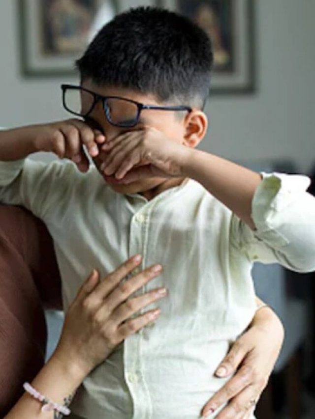 মা-বাবার প্রতিদিনেই এই অভ্যাস গরিব করে সন্তানকে