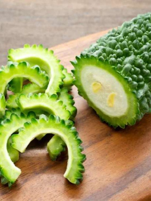 লাফিয়ে লাফিয়ে কমবে সুগার লেভেল, চটকে খেতে হবে উচ্ছে