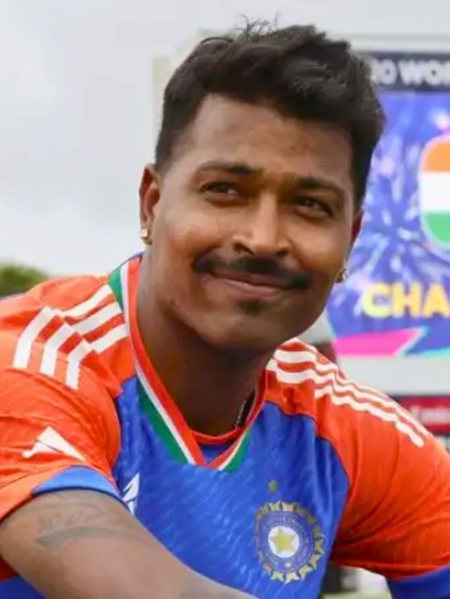 খেপ খেলে ২০০ টাকা পেতেন, আজ ইনিই দামি মার্সিডিজে ঘোরেন