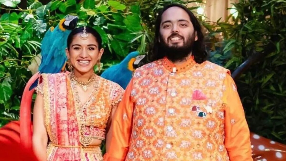 अंबानी परिवार की छोटी बहू राधिका हर संडे इस कैफे का खाती हैं खाना, खुद किया खुलासा