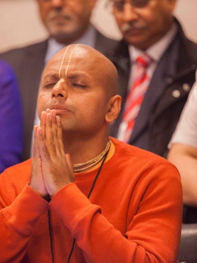 এই ৩ ধরণের মানুষ আসলে শত্রু এড়িয়ে চললেই আসবে সাফল্য