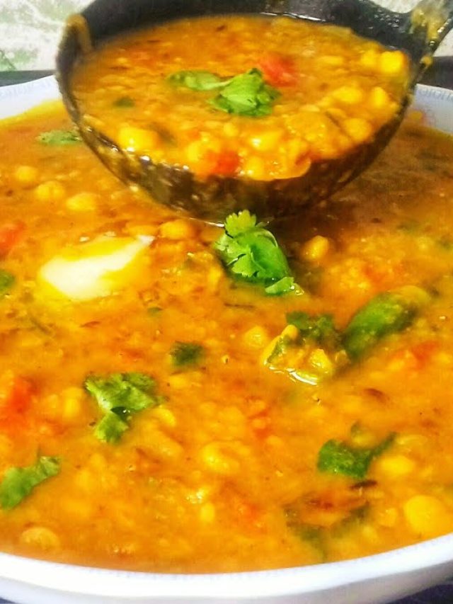 ডাল বানানোর সময় কখন নুন আর হলুদ দিতে হয়? অনেকেই জানে না