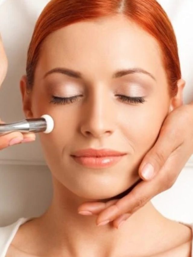 मुहांसें कर रहे हैं परेशान? तो आज ही कराएं ये फेशियल...स्किन हो जाएगी क्लियर