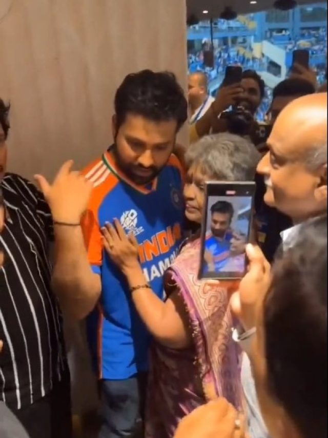 রোহিতকে দেখে আবেগাপ্লুত মা, ছেলেকে চুমু, VIRAL