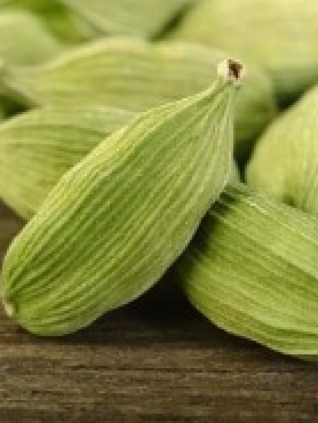 শুধু লাগবে ৫টি এলাচ, তাহলেই জীবনে আসবে সুন্দরী স্ত্রী