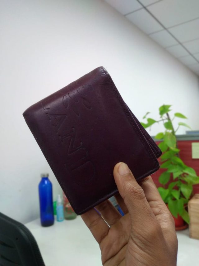 মানিব্যাগে এই জিনিসটা রাখলেই হু-হু করে আসবে টাকা, লক্ষ্মীর কৃপায় ধনলাভ