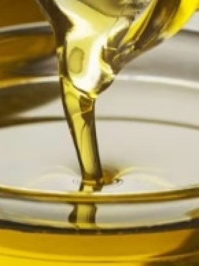 নারকেল তেলে মেশান এই মশলা, বুড়ো হলেও গজাবে কুচকুচে  কালো চুল