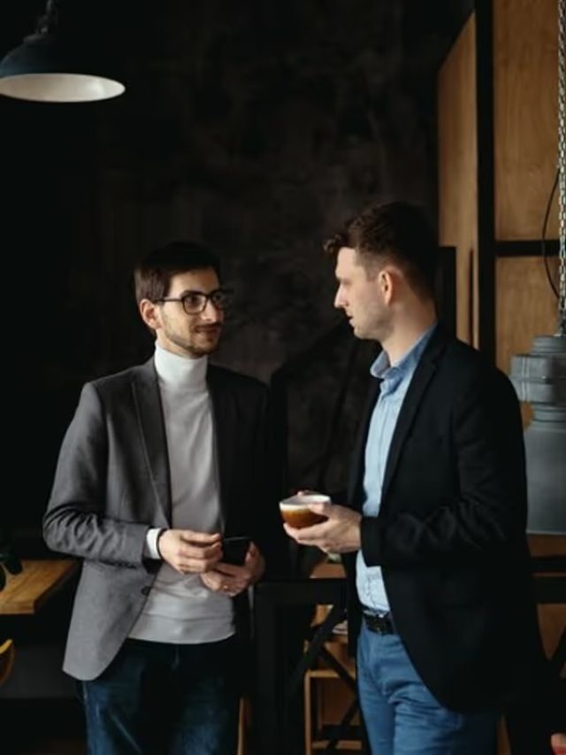 আপনার বন্ধু স্বার্থপর নয় তো? বুঝুন এই ৪ উপায়ে