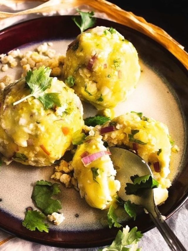 সাধারণ আলু মাখাও খাবেন আঙুল চেটে চেটে, 'সিক্রেট' এই পাতা দিতে ভুলবেন না