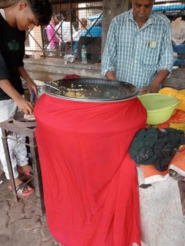 কেন লাল কাপড়ে মোড়া থাকে বিরিয়ানির হাঁড়ি? অনেকেই কারণ জানেন না