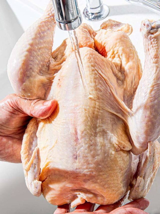 হাত থেকে মাংসের গন্ধ দূর করবেন কীভাবে? অনেকেরই অজানা