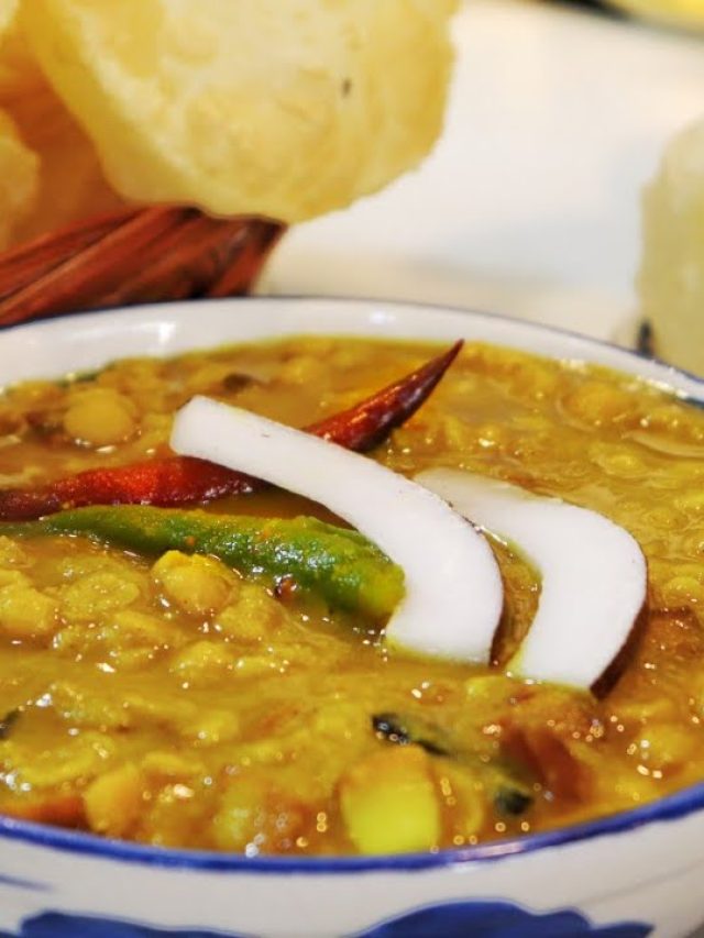 এই ফোড়নেই ছোলার ডালের স্বাদ বাড়বে দ্বিগুণ, লুচি খাবেন খান পাঁচেক বেশি