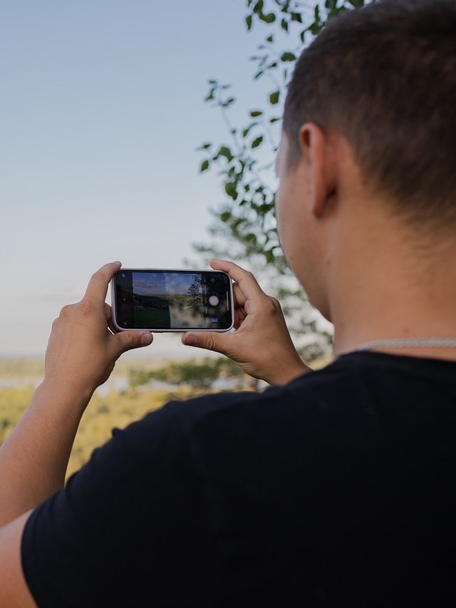 প্রফেশনাল ফটোগ্রাফারকে টেক্কা দেবেন, এই ৪ অ্যাপস রাখুন ফোনে