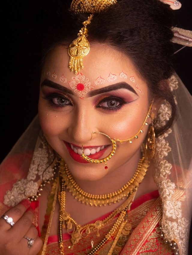 বারবার ধোঁকা খেয়েও এই লোভে বারবার প্রেমে পড়ে ছেলেরা