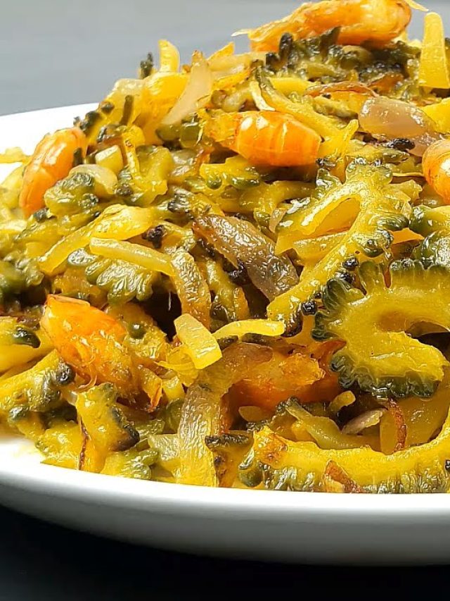 জিভের স্বাদ ফিরতে একদম দেরি করবে না, আলু-করলা ভাজাতেই মন স্বস্তি পাবে