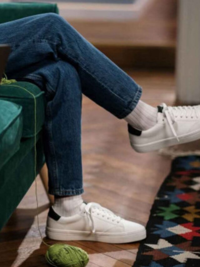 পা নাচানো ভালো না খারাপ? এই অভ্যাস থেকে মুক্তির উপায় বললেন মনোবিদ