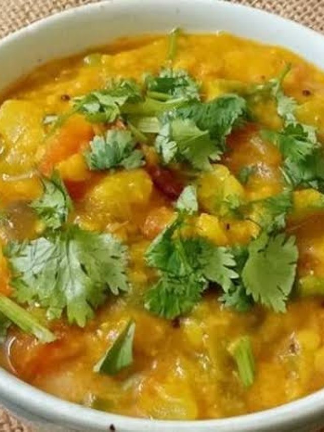 সেদ্ধ মুসুর ডাল খেতে লাগবে খাসা, শেষে দিতে হবে ঝাঁঝালো জিনিস