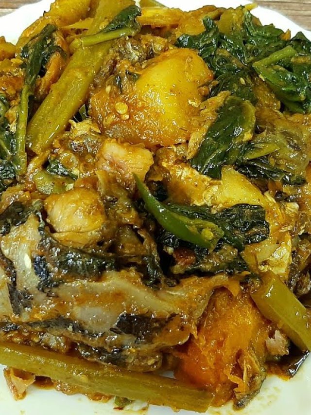 মাছের মাথা দিয়ে পুঁইশাকের চচ্চড়ি, এভাবে বানালে মুখ ছেড়ে যাবে