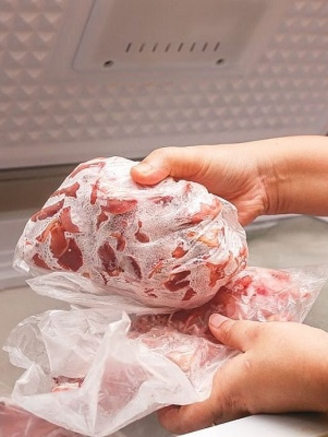 বরফে থাকা শক্ত মাটন নিমেষে হবে নরম, এই ট্রিকসটা জানতেন নাতো?