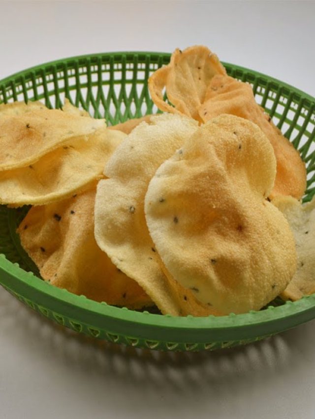 তেল ছাড়াই ১ মিনিটে পাপড় হবে কুড়মুড়ে, খেতেও হবে খাসা, সিক্রেট টিপস