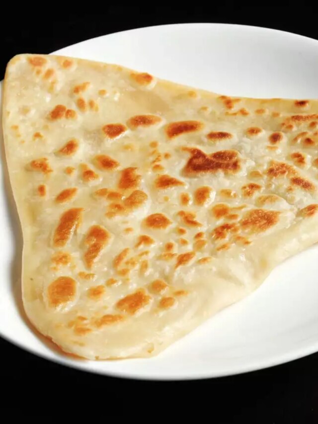 ছিঁটোফোটা তেল ছাড়াই বানান ত্রিকোণ পরোটা, রইল দুর্দান্ত রেসিপি