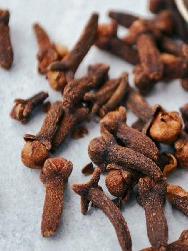 শুভ কাজে বেরনোর আগে মুখে পুরে দিন ১ টা লবঙ্গ! এরপর জীবনের চাকা ঘুরবে