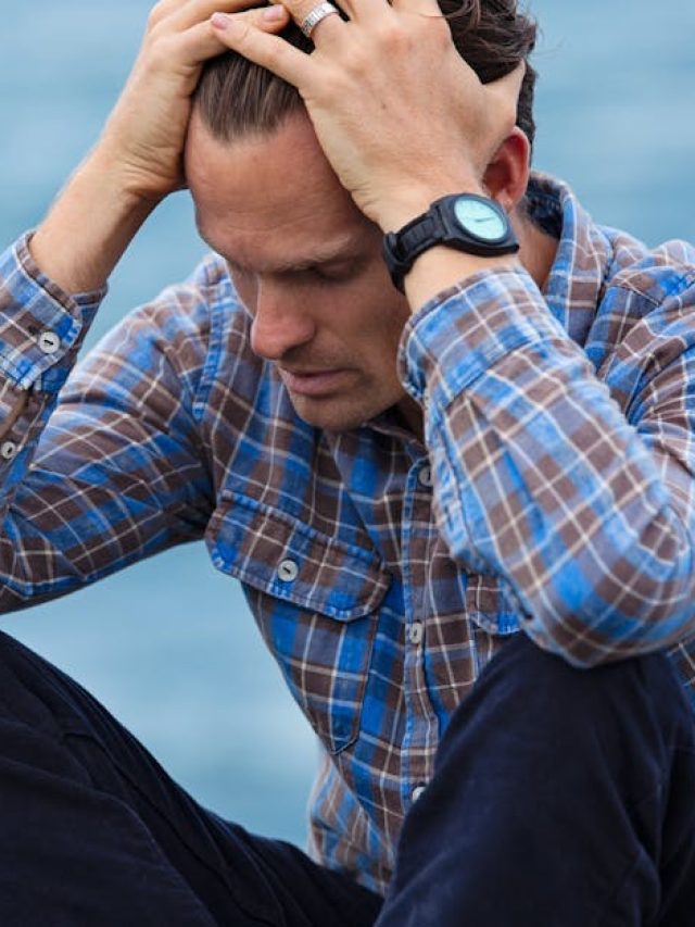 একজন মধ্যবিত্ত কোনওদিন ধনী হতে পারে না, কেন জানেন?