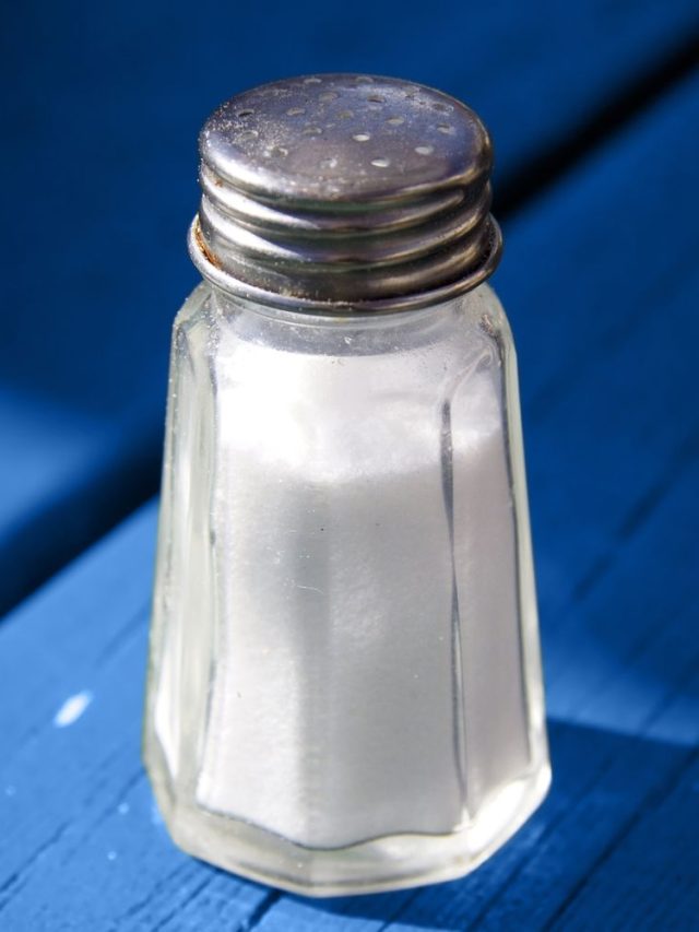 শরীরে পটাশিয়ামের মাত্রা ঠিক রাখতে কতটা নুন খাবেন? না জানলে জানুন