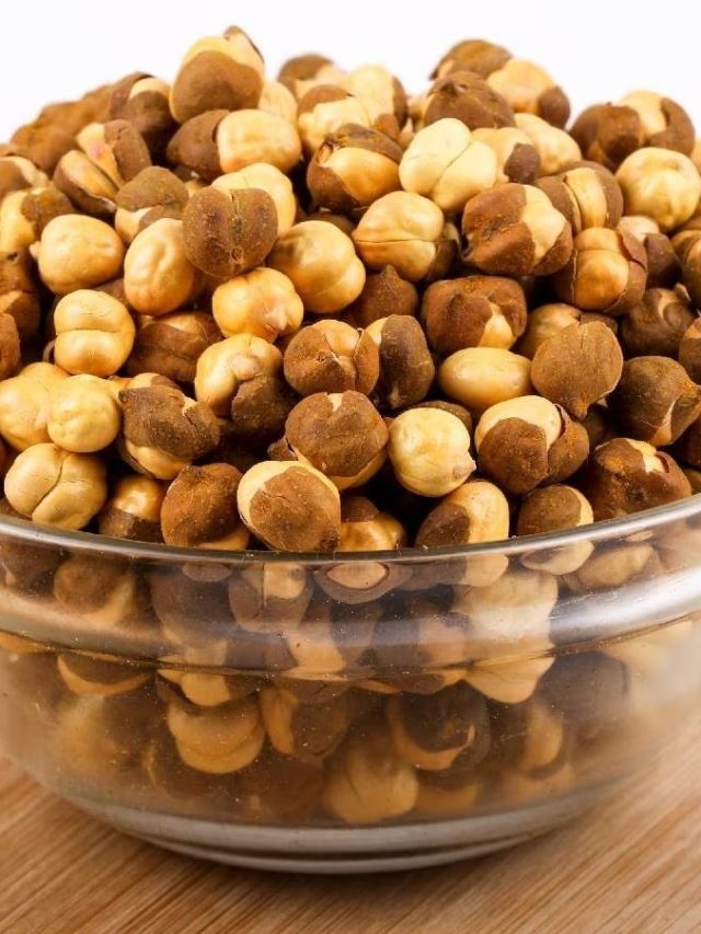 রোজ জাস্ট ৫০ গ্রাম ভাজা ছোলা, ব্যাস! তাতেই খেলা শেষ